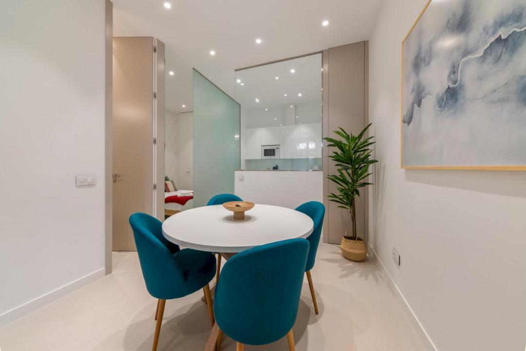 2 Bedrooms 2 Bathrooms Furnished - Delicias - Modern- Mintystay Μαδρίτη Εξωτερικό φωτογραφία
